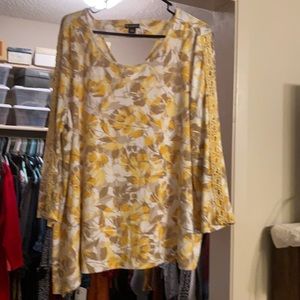 New Directions yellow mingled top